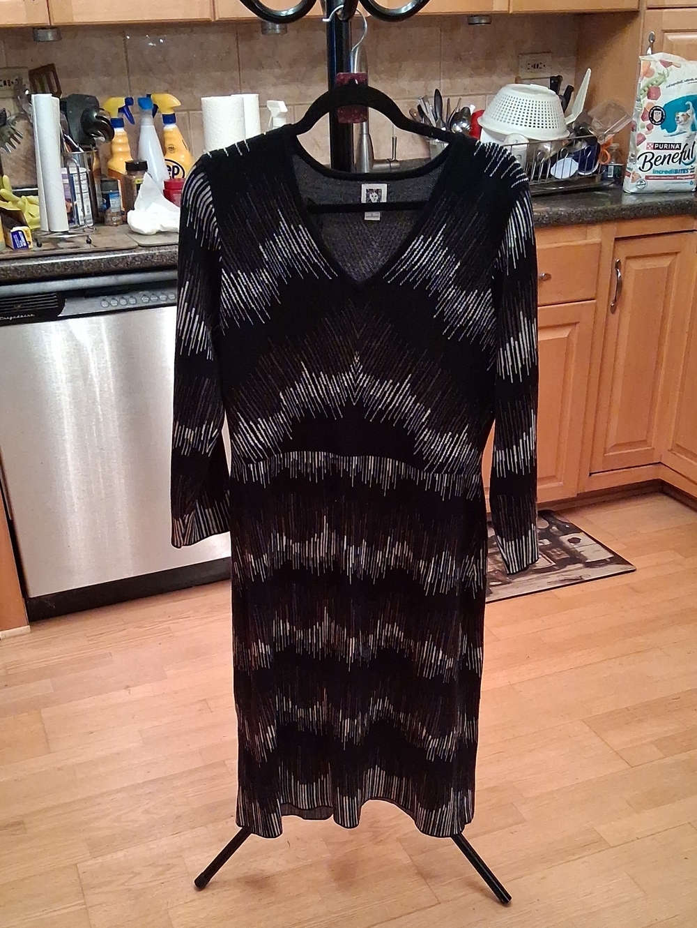 Anne Klein Black and Silver Long-Sleeve V-Neck Knit Dress